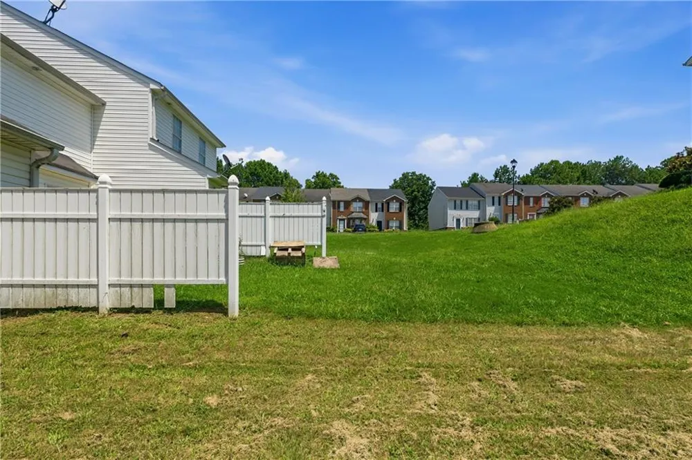 1318 Revelstoke Cove Riverdale, GA 30296