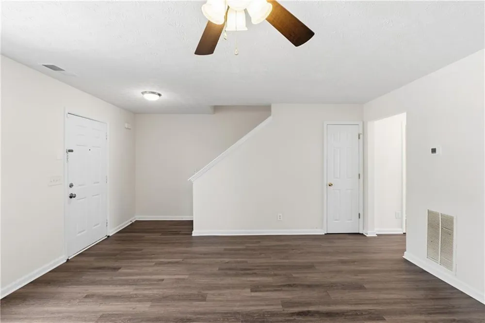 1318 Revelstoke Cove Riverdale, GA 30296