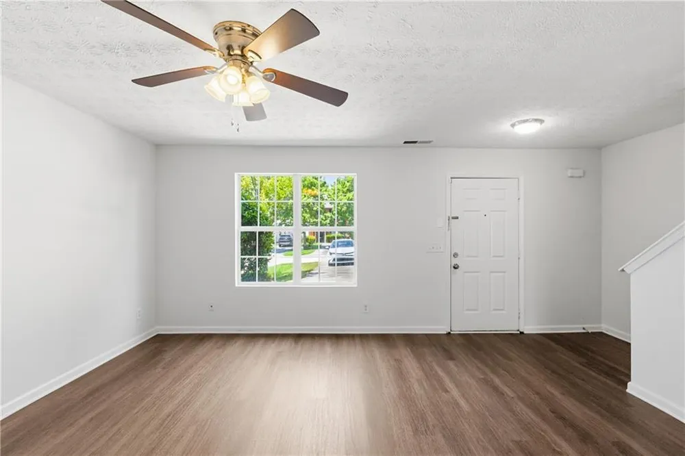 1318 Revelstoke Cove Riverdale, GA 30296