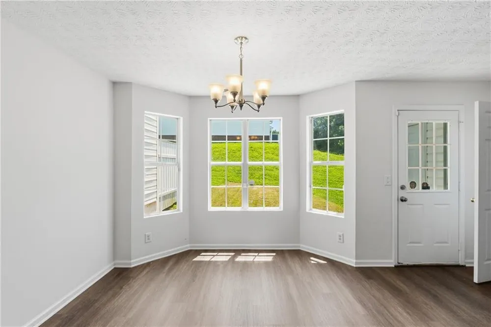 1318 Revelstoke Cove Riverdale, GA 30296