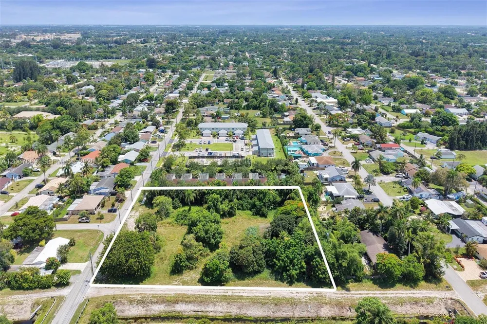 4137 Gulfstream Rd Lake Worth, FL 33461