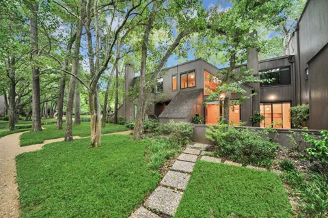 153 Litchfield Lane