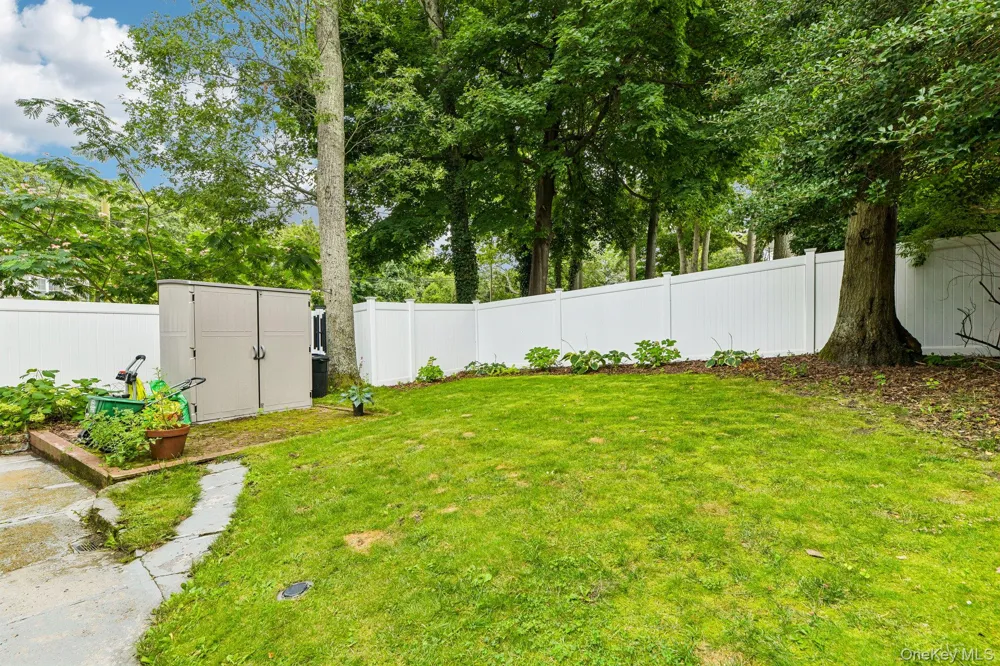 34 Solitaire Road Rocky Point, NY 11778