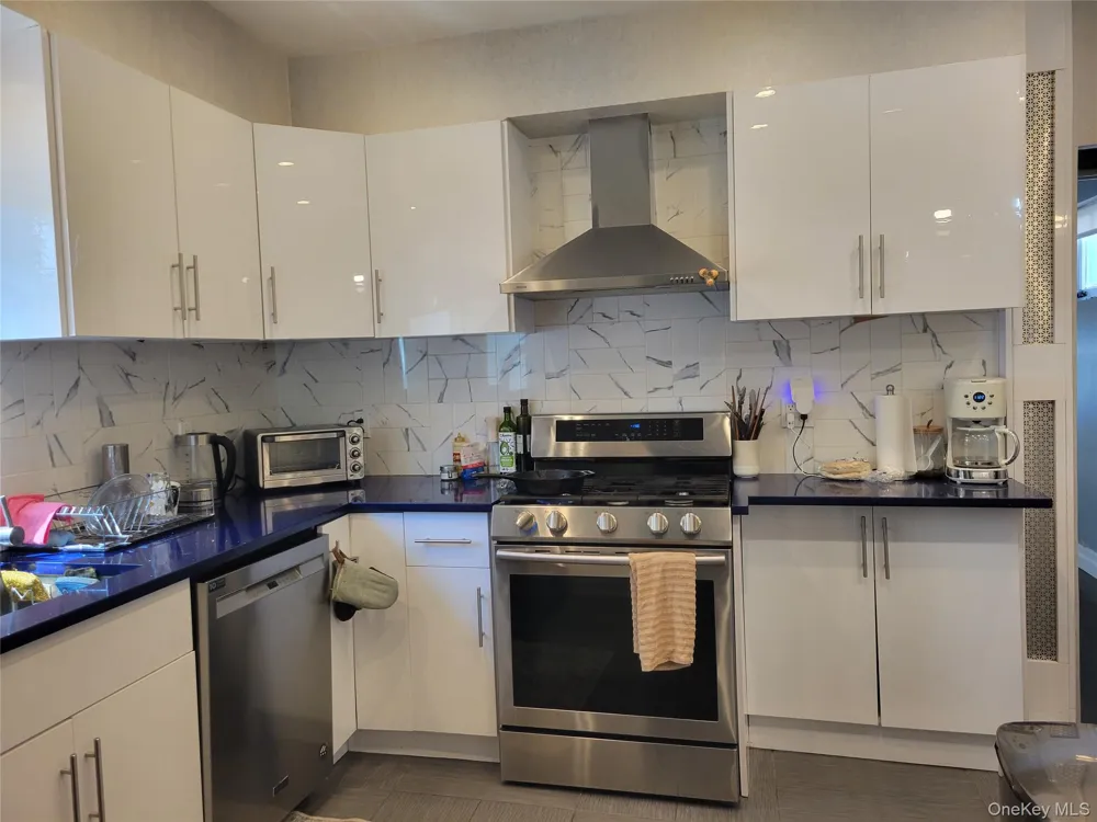 1637 W 2nd Street Brooklyn, NY 11223
