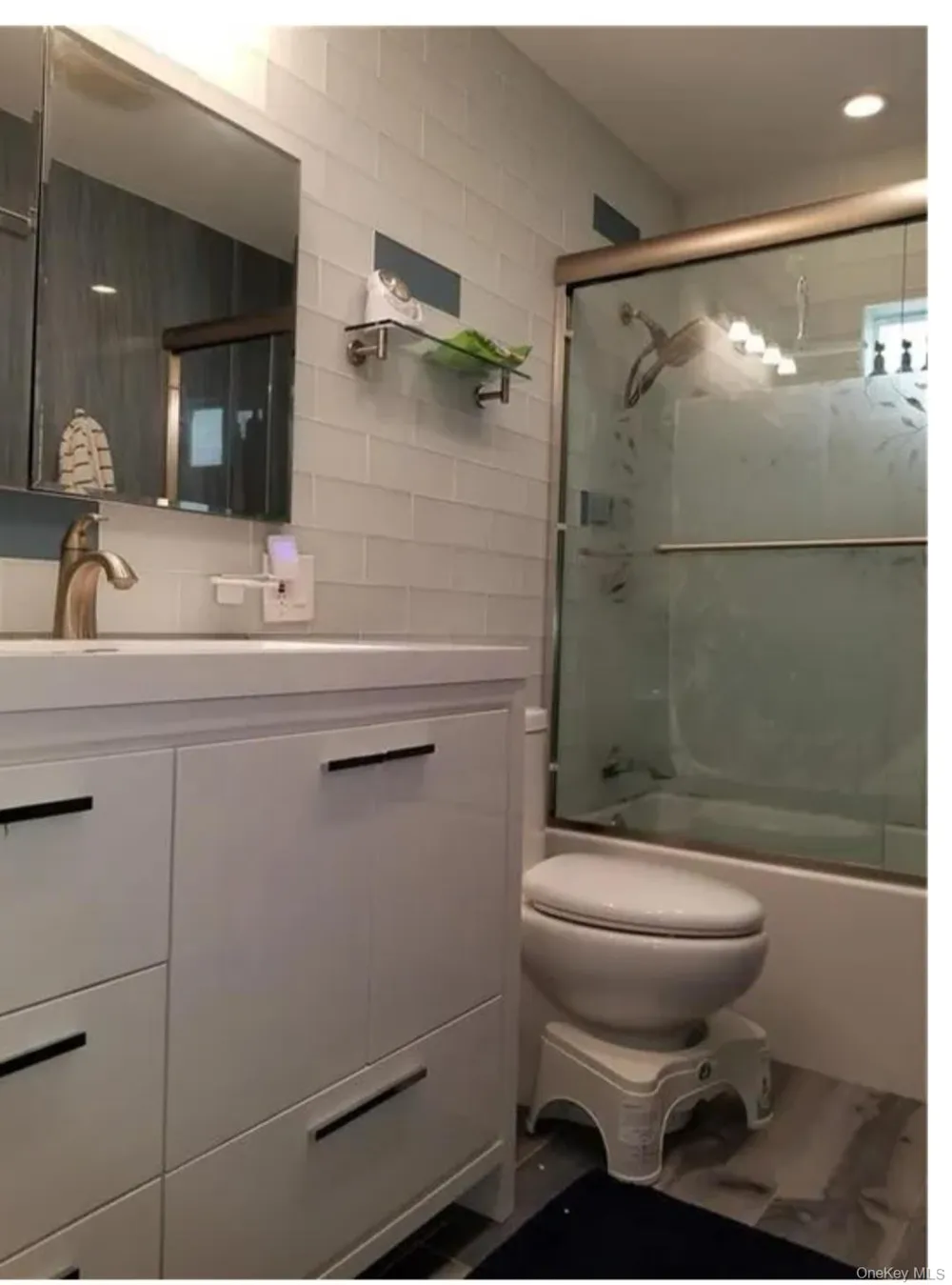 1637 W 2nd Street Brooklyn, NY 11223