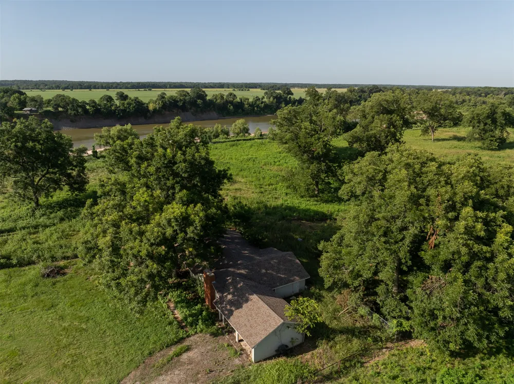103 Hyde Lake Bennington, OK 74723