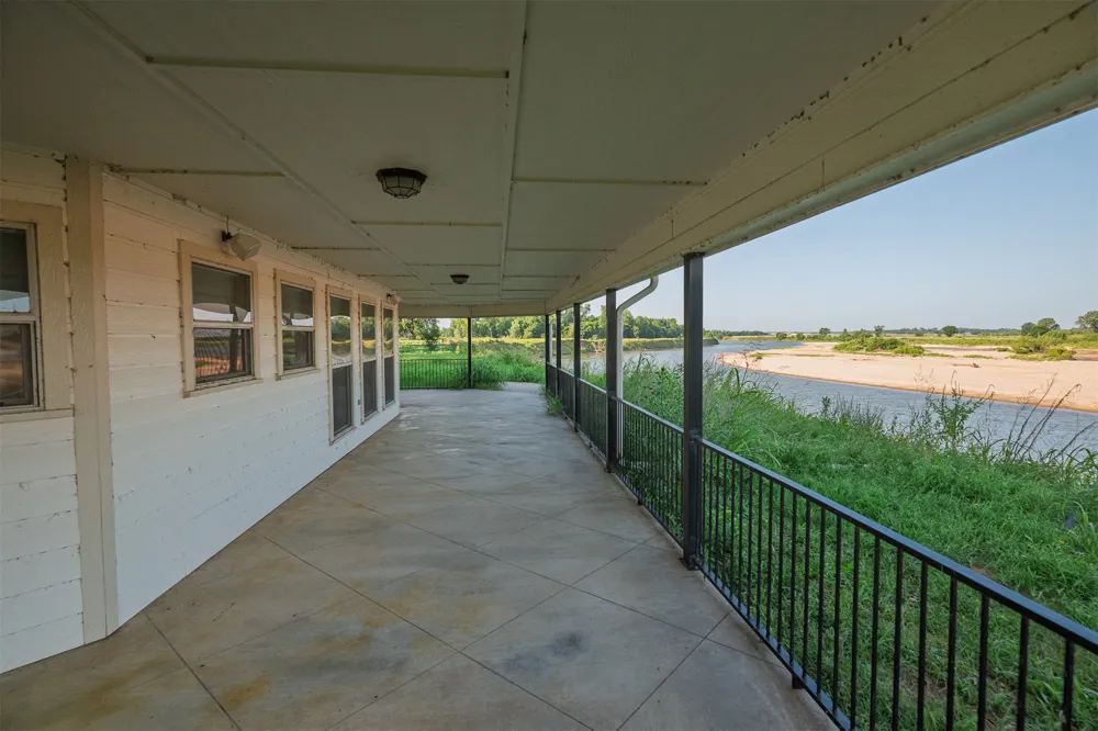 103 Hyde Lake Bennington, OK 74723