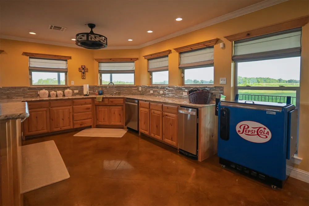 103 Hyde Lake Bennington, OK 74723