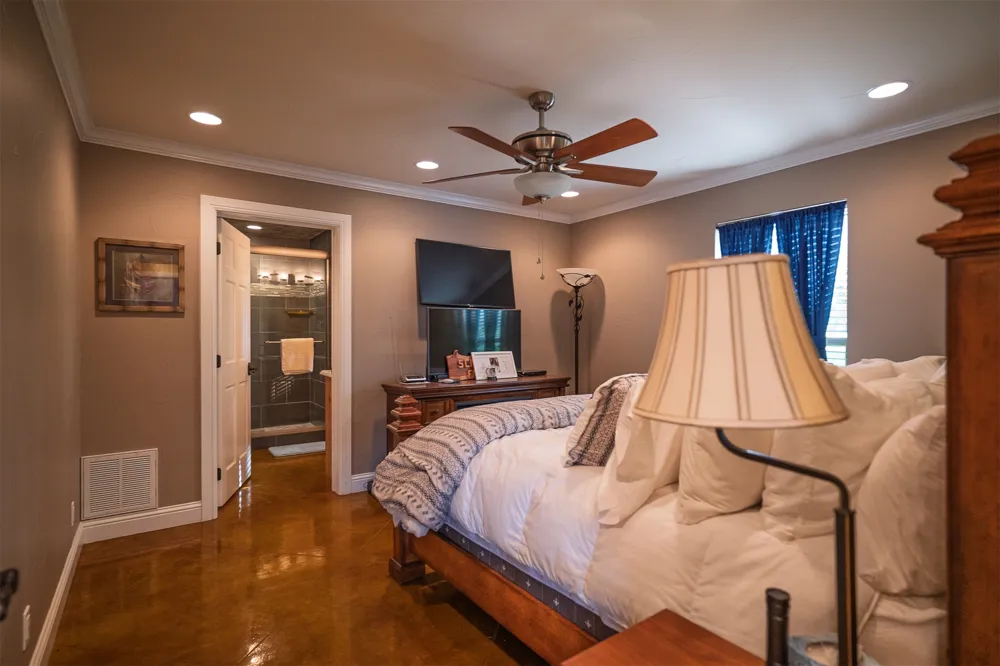 103 Hyde Lake Bennington, OK 74723