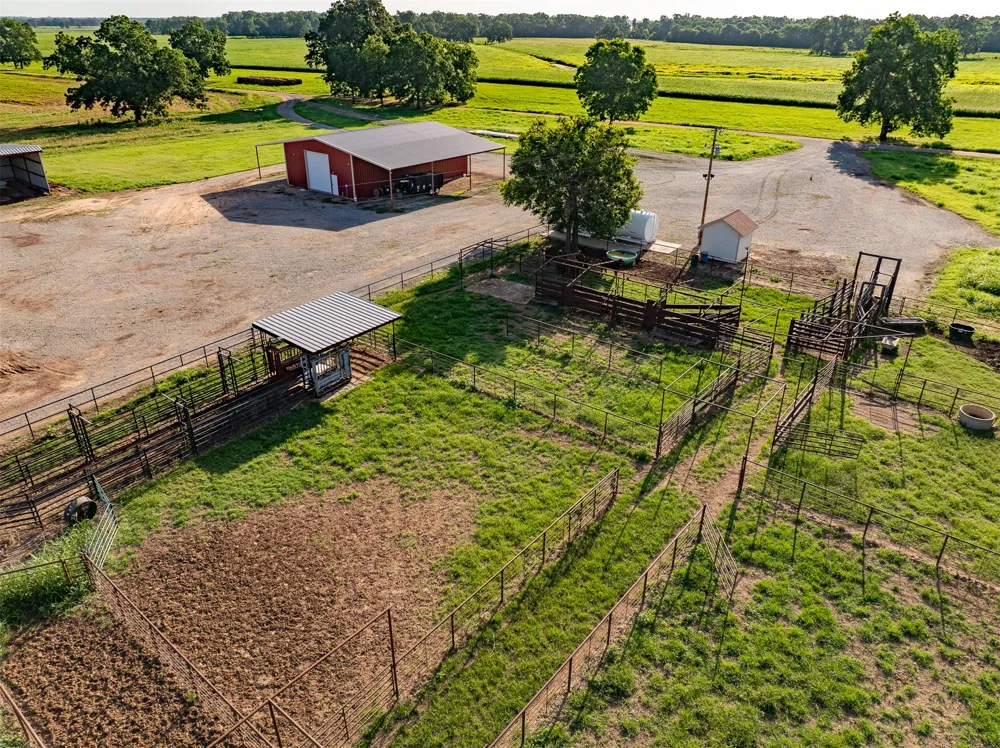103 Hyde Lake Bennington, OK 74723