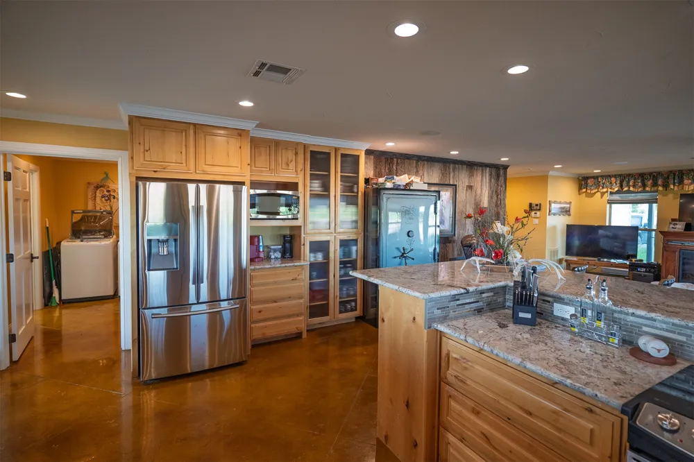 103 Hyde Lake Bennington, OK 74723