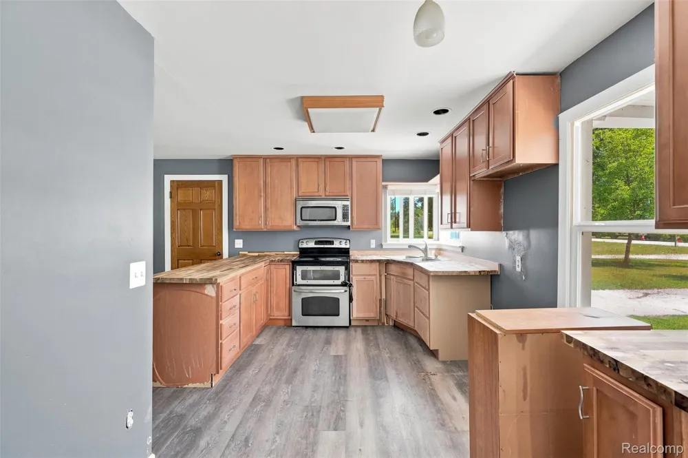 5161 Parker Road Fort Gratiot Charter Township, MI 48059