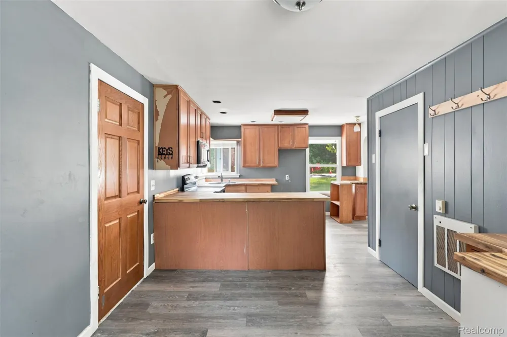 5161 Parker Road Fort Gratiot Charter Township, MI 48059