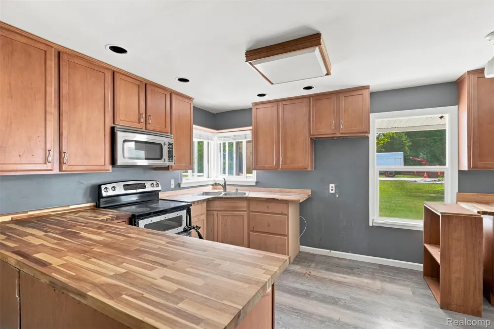5161 Parker Road Fort Gratiot Charter Township, MI 48059
