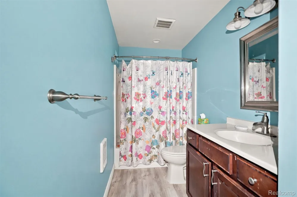 5161 Parker Road Fort Gratiot Charter Township, MI 48059