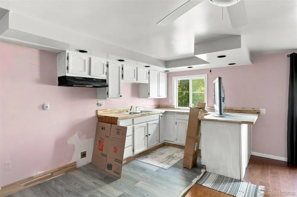 5161 Parker Road Fort Gratiot Charter Township, MI 48059
