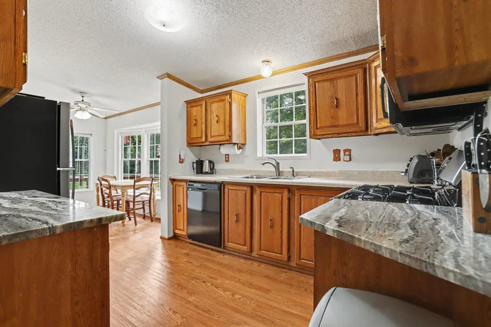 18576 T DRIVE S Clarendon Township, MI 49092