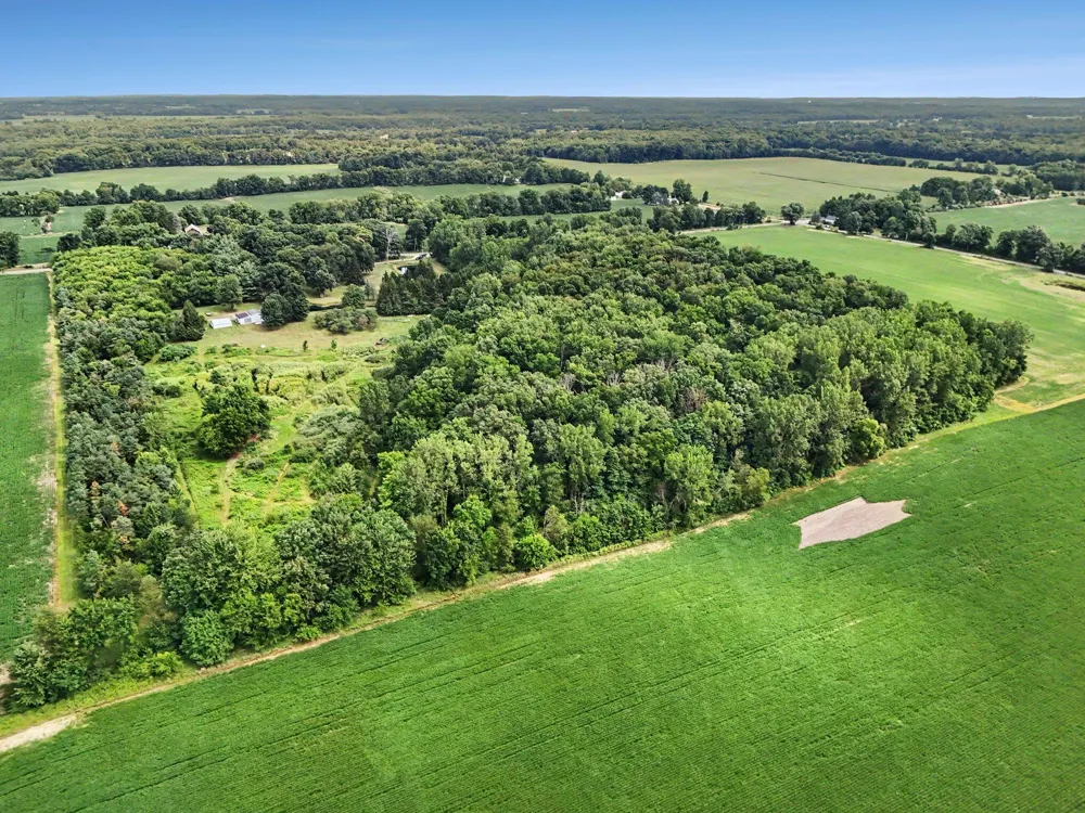 18576 T DRIVE S Clarendon Township, MI 49092