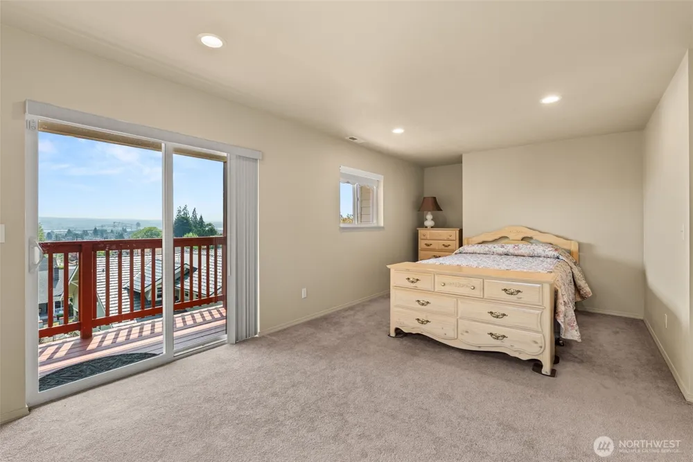 910 Thornton Aberdeen, WA 98520