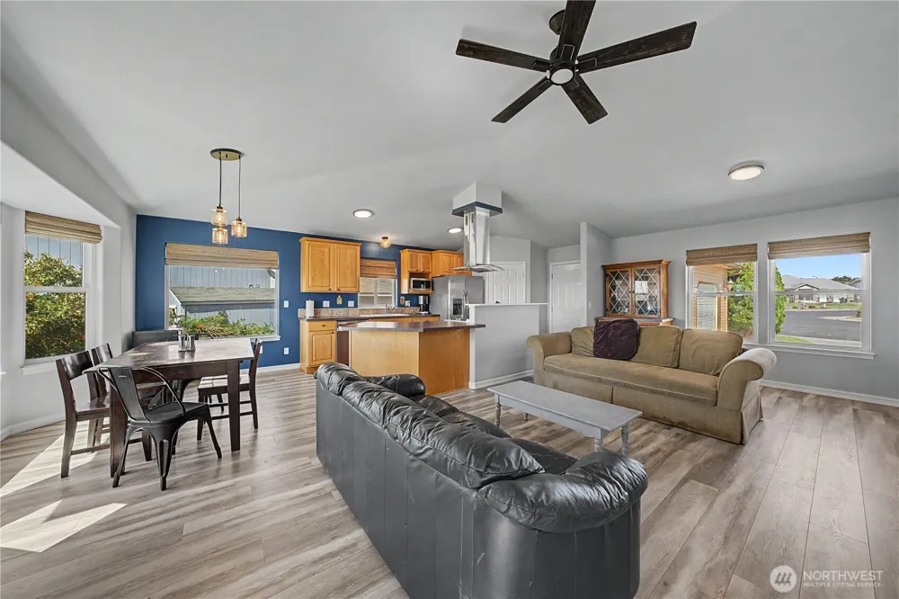 909 W Windrose Drive Moses Lake, WA 98837