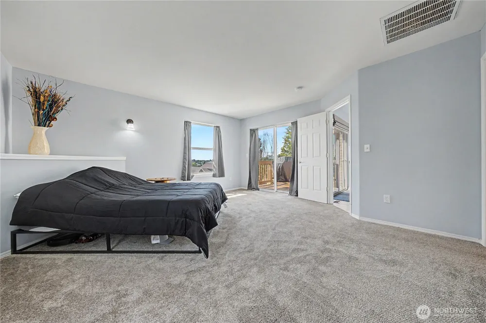 909 W Windrose Drive Moses Lake, WA 98837