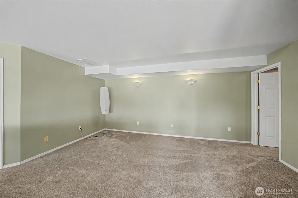909 W Windrose Drive Moses Lake, WA 98837