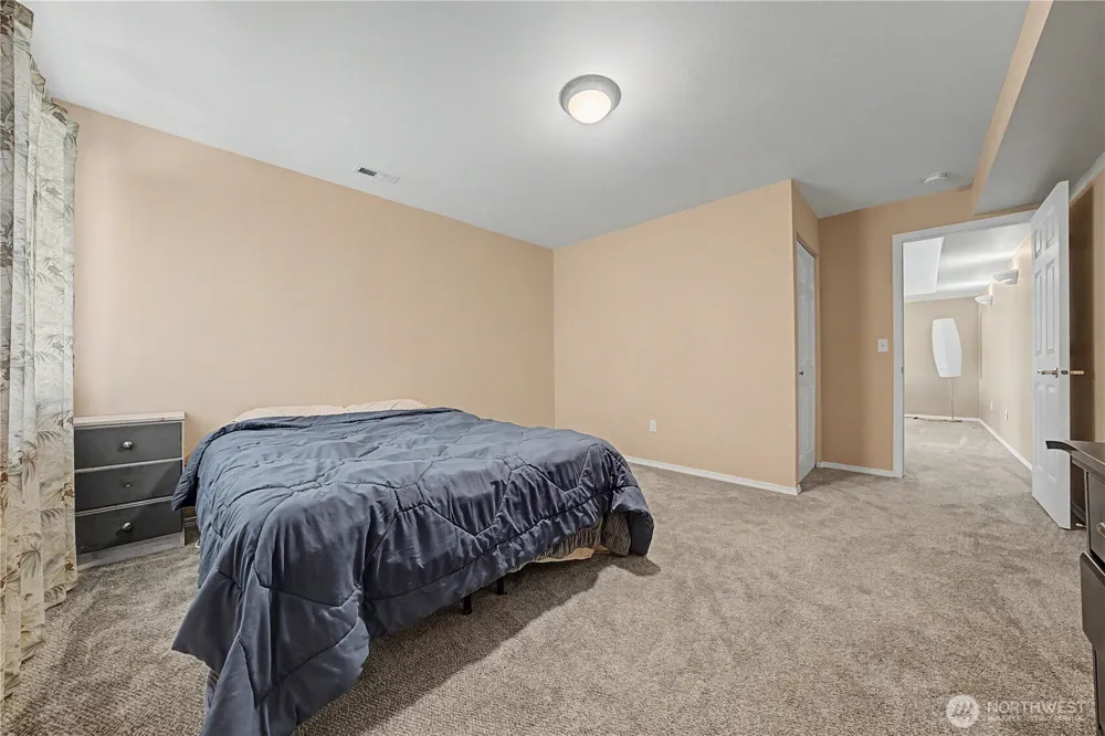 909 W Windrose Drive Moses Lake, WA 98837