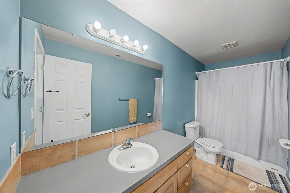 909 W Windrose Drive Moses Lake, WA 98837