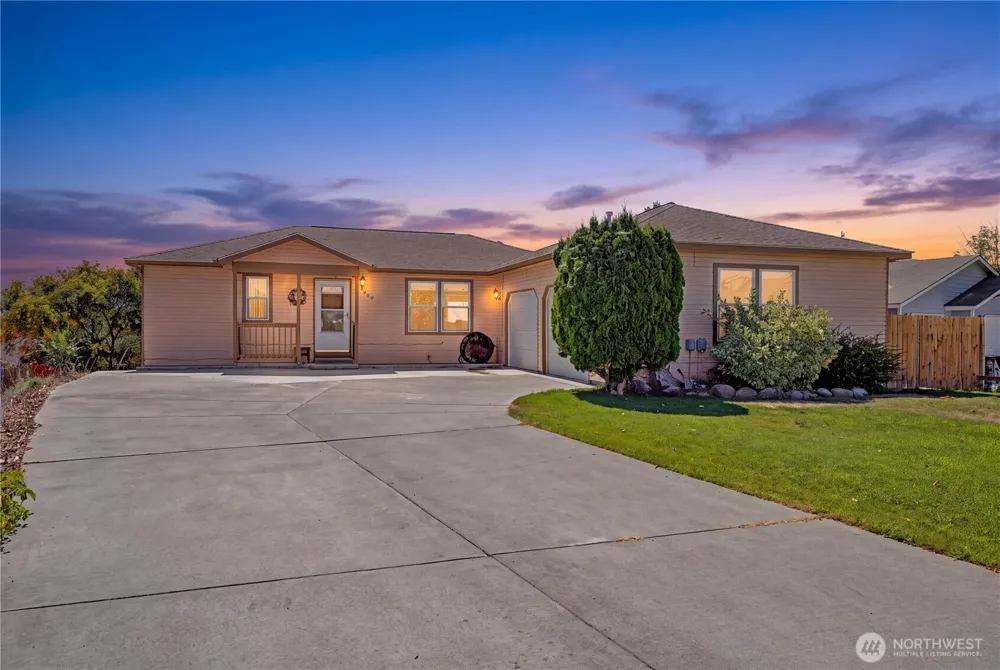 909 W Windrose Drive Moses Lake, WA 98837