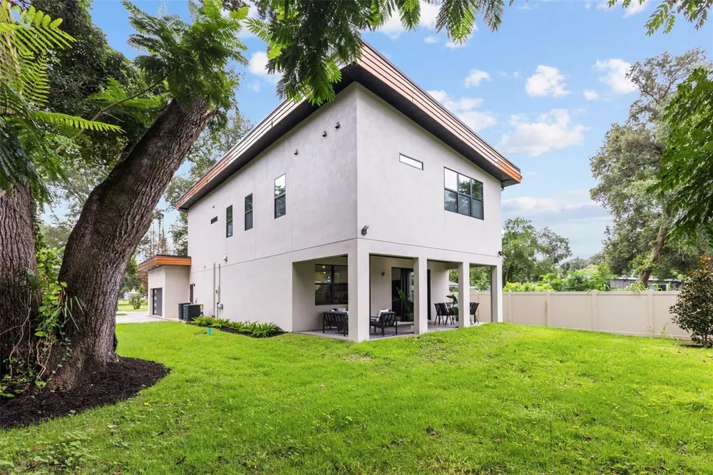 1910 CLOVERLAWN AVENUE Orlando, FL 32806