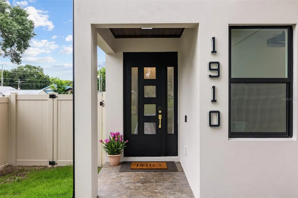 1910 CLOVERLAWN AVENUE Orlando, FL 32806