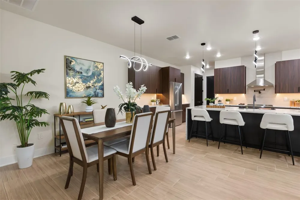 1910 CLOVERLAWN AVENUE Orlando, FL 32806