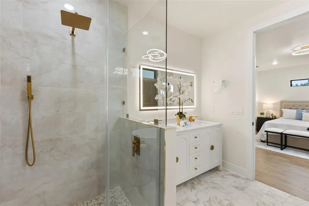 1910 CLOVERLAWN AVENUE Orlando, FL 32806