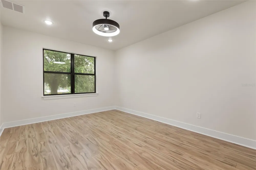 1910 CLOVERLAWN AVENUE Orlando, FL 32806