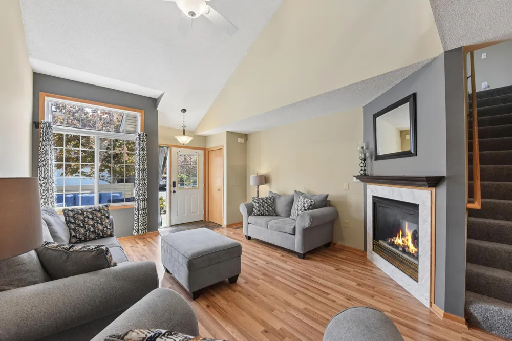 2335 Oakridge Circle Hudson, WI 54016