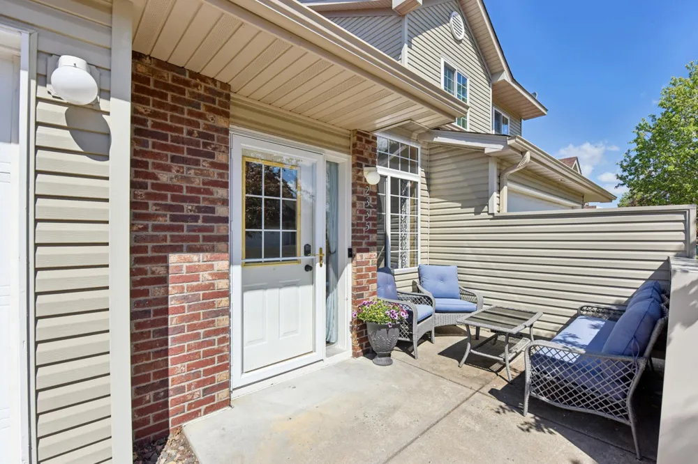 2335 Oakridge Circle Hudson, WI 54016