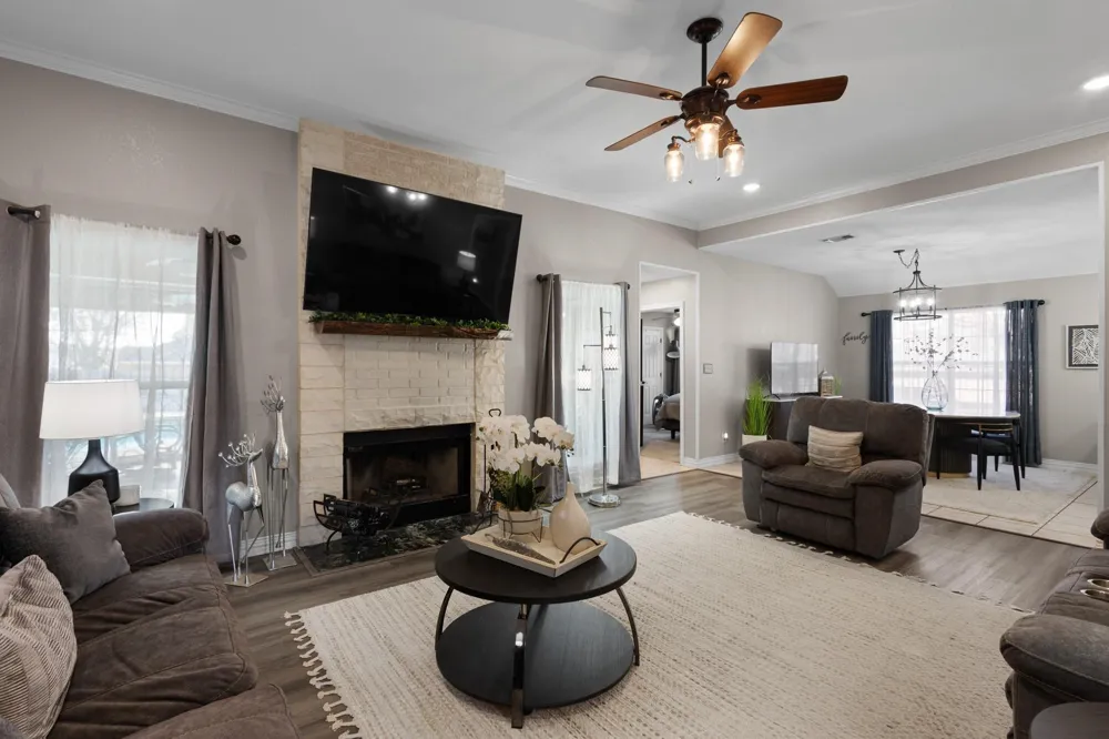 1701 Oakmeadow Drive Decatur, TX 76234