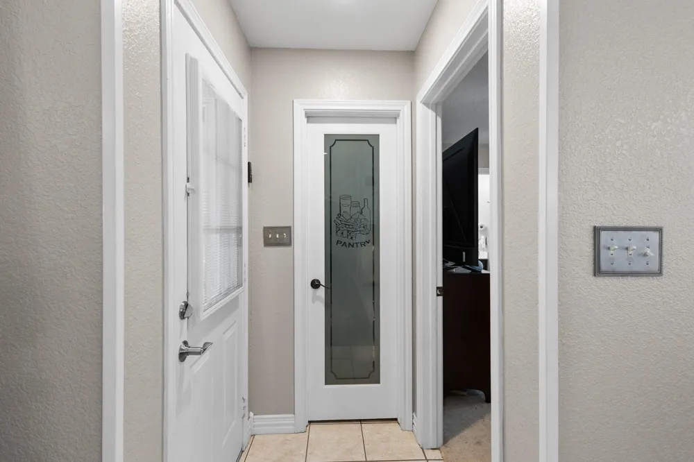1701 Oakmeadow Drive Decatur, TX 76234