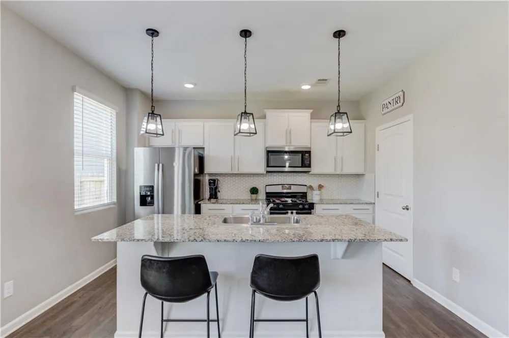 5453 Barberry Ave Oakwood, GA 30566