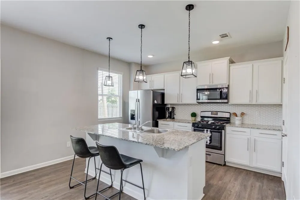 5453 Barberry Ave Oakwood, GA 30566