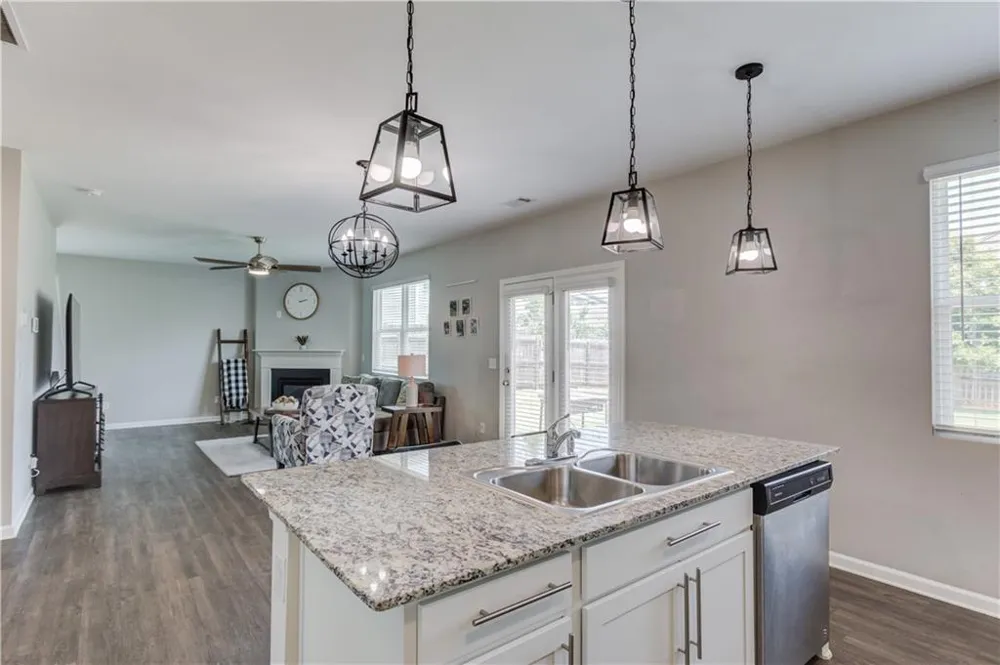 5453 Barberry Ave Oakwood, GA 30566