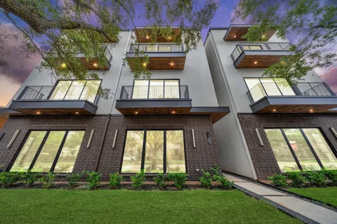 1135 Lake Pointe Parkway