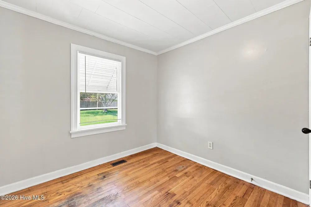 205 Edgewood Avenue Williamston, NC 27892