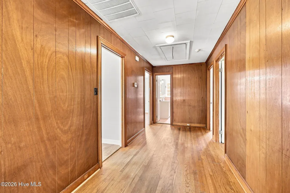 205 Edgewood Avenue Williamston, NC 27892