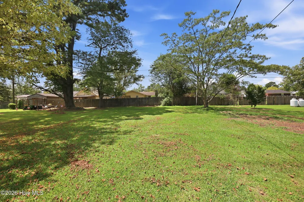 205 Edgewood Avenue Williamston, NC 27892
