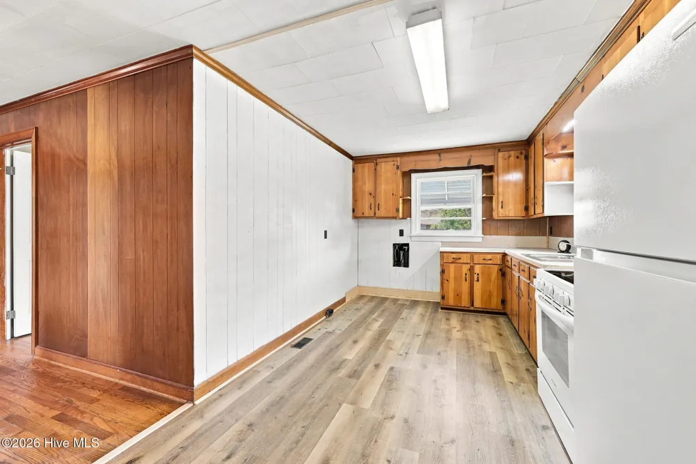 205 Edgewood Avenue Williamston, NC 27892