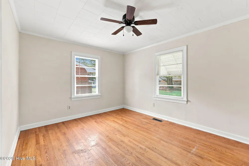 205 Edgewood Avenue Williamston, NC 27892