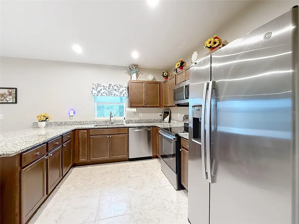 1586 TEXAS AVENUE Sumterville, FL 33585