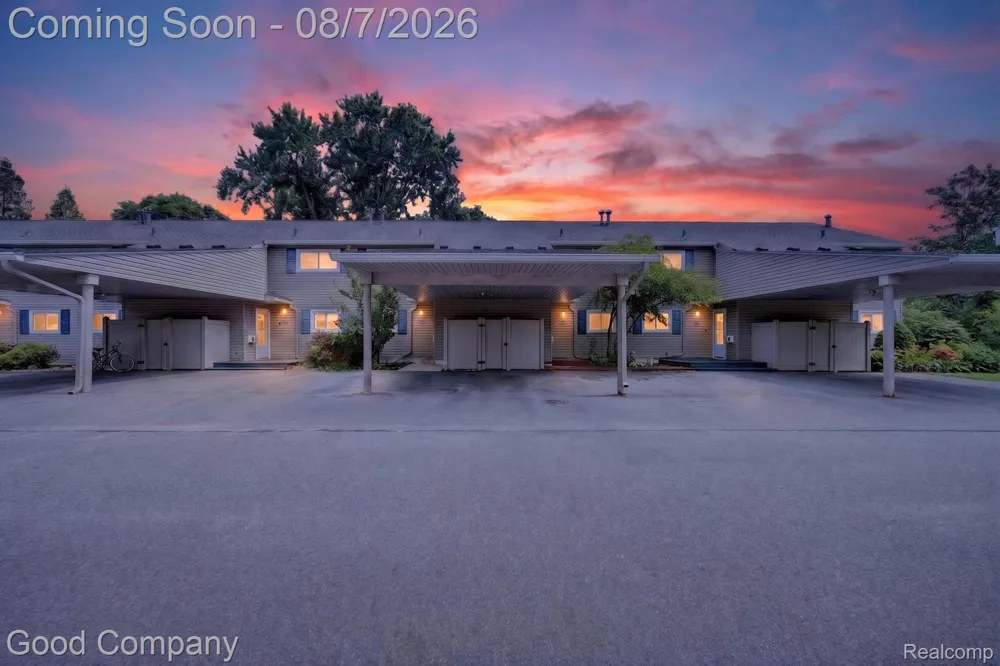 757 Kirts Boulevard Troy City, MI 48084