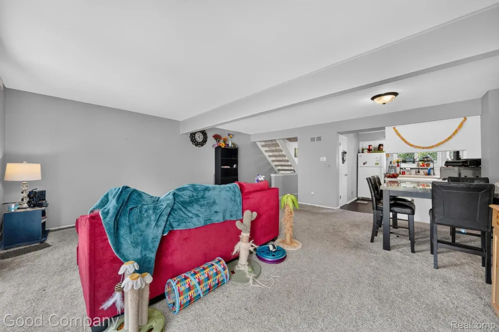 757 Kirts Boulevard Troy City, MI 48084